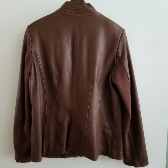 Tahari Brown Leather Jacket Size Medium - Picture 2 of 4